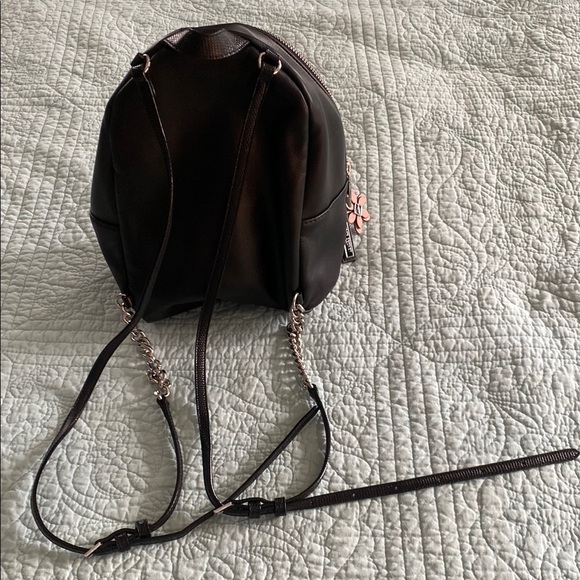 Victoria’s Secret Exotic Mix Mini Backpack Flower Hangtag Chain Zipper - Picture 3 of 7